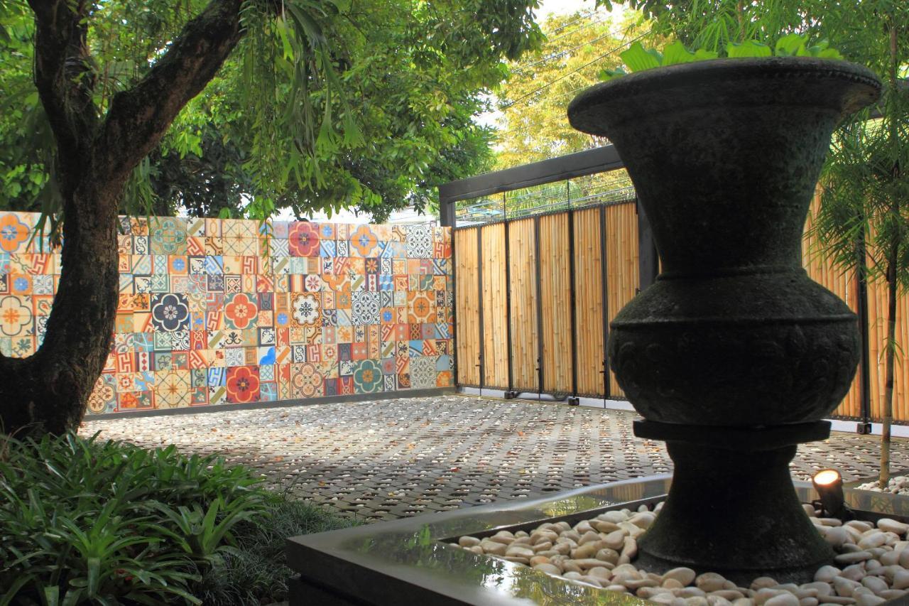 Komoreya Guesthouse Kejayan Екстериор снимка
